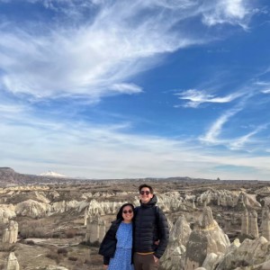 L'église sombre ("Dark Church", "Karanlık Kilise") est l'église rupestre la plus célèbre de Cappadoce.  Elle se trouve à l'intérieur du musée en plein air de Göreme et témoigne de la présence chrétienne au milieu du XIe siècle. Après de nombreuses allées et venues - et bien des péripéties - les peintures ont été restaurées dans les annees 1980. #turkey #cappadocia #göreme